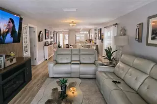 338 Boca Ciega Point Blvd N, Saint Petersburg, FL 33708 - Photo 12
