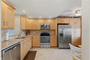 300 Woodette Dr, Dunedin, FL 34698 - Photo 16
