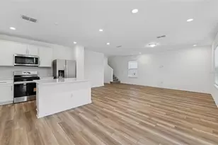 9740 Crescent Moon Dr, Riverview, FL 33578 - Photo 6