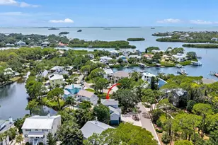 760 Soundview Dr, Palm Harbor, FL 34683 - Photo 1