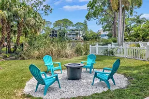 760 Soundview Dr, Palm Harbor, FL 34683 - Photo 60
