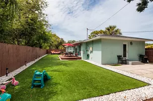 801 61st St N, Saint Petersburg, FL 33710 - Photo 30