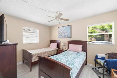 615 2nd Avenue NE, Largo, FL 33770 - Photo 10