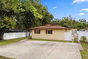 615 2nd Ave NE, Largo, FL 33770 - Photo 1