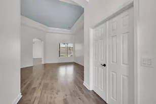 11109 Wembley Landing Dr, Lithia, FL 33547 - Photo 4