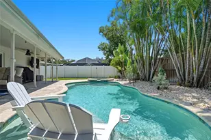 1122 45th Ave NE, Saint Petersburg, FL 33703 - Photo 32