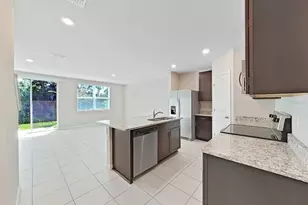 2763 Scarlet Bay Pl, Brandon, FL 33510 - Photo 8