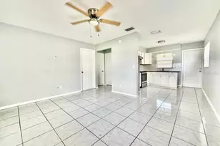 10812 Hannaway Dr, Riverview, FL 33578 - Photo 4
