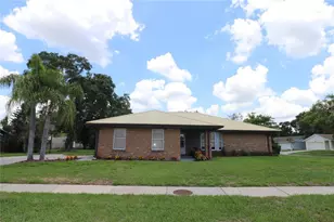 1023 Redbud Cir, Plant City, FL 33563 - Photo 1
