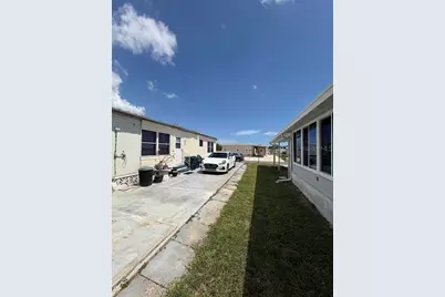 833 Jolanda Circle, Venice, FL 34285 - Photo 40