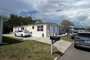 833 Jolanda Cir, Venice, FL 34285 - Photo 2