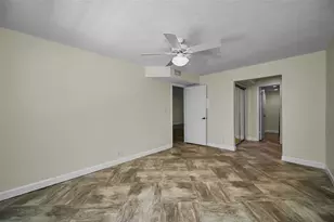8765 Bardmoor Blvd, Seminole, FL 33777 - Photo 18