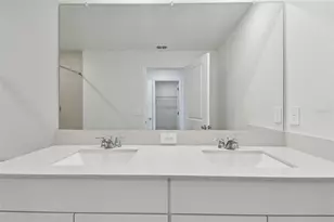 2665 Buttercup Lucine Ln, Ruskin, FL 33570 - Photo 36