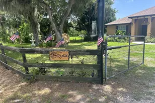 6416 18th Ave E, Bradenton, FL 34208 - Photo 2