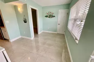 10034 64th Ave N, Saint Petersburg, FL 33708 - Photo 4