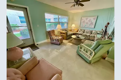 10034 64th Avenue N #11, Saint Petersburg, FL 33708 - Photo 2