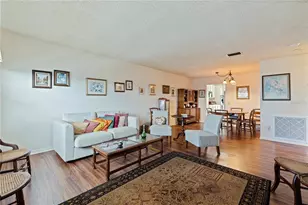 2960 59th Street S, Saint Petersburg, FL 33707 - Photo 4