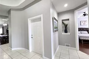 5429 46th Ct W, Bradenton, FL 34210 - Photo 8