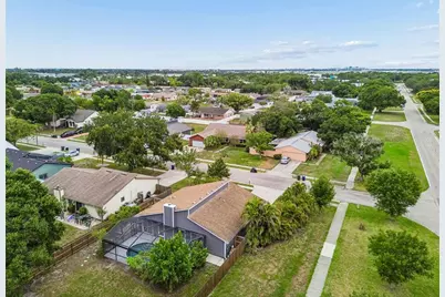 903 Plum Tree Lane, Sarasota, FL 34243 - Photo 68