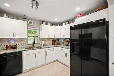 11927 Foxfire Dr, Hudson, FL 34669 - Photo 12