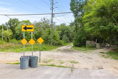 11927 Foxfire Dr, Hudson, FL 34669 - Photo 2
