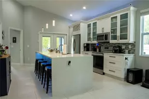 8608 N Mitchell Ave, Tampa, FL 33604 - Photo 2