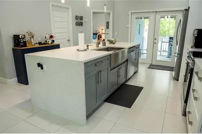 8608 N Mitchell Avenue, Tampa, FL 33604 - Photo 16
