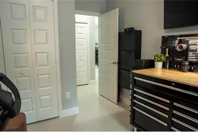 8608 N Mitchell Avenue, Tampa, FL 33604 - Photo 24