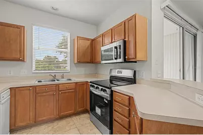 12216 Country White Circle #12216, Tampa, FL 33635 - Photo 10