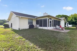 7465 Galloway Rd, Weeki Wachee, FL 34613 - Photo 8