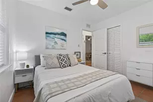 5617 19th Ave S, Saint Petersburg, FL 33707 - Photo 32