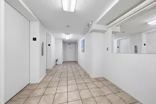 255 Dolphin Point, Clearwater Beach, FL 33767 - Photo 26