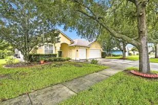 16748 Midsummer Ln, Spring Hill, FL 34610 - Photo 2
