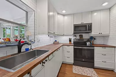6070 73rd Street N, Saint Petersburg, FL 33709 - Photo 16