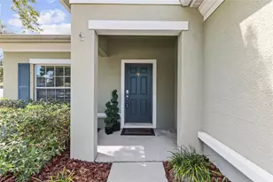 2719 Cypress Bowl Rd, Lutz, FL 33558 - Photo 6