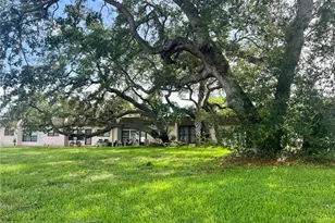 1510 Flint Dr W, Clearwater, FL 33759 - Photo 16