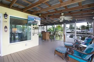 318 Circle Dr, Palm Harbor, FL 34683 - Photo 18