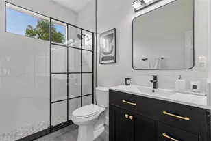 5303 Clouds Peak Dr, Lutz, FL 33558 - Photo 42