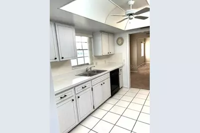 1601 N 43rd St N Street N #112, Saint Petersburg, FL 33713 - Photo 10
