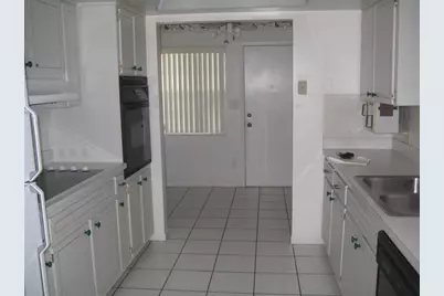 1601 N 43rd St N Street N #112, Saint Petersburg, FL 33713 - Photo 6