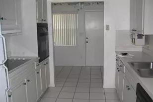 1601 N 43rd St N Street N, Saint Petersburg, FL 33713 - Photo 6