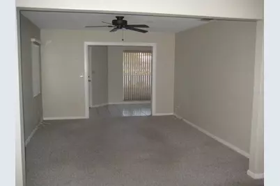 1601 N 43rd St N Street N #112, Saint Petersburg, FL 33713 - Photo 8