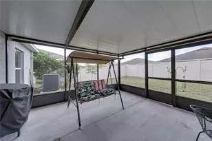 1613 Redmond Brook Ln, Ruskin, FL 33570 - Photo 2