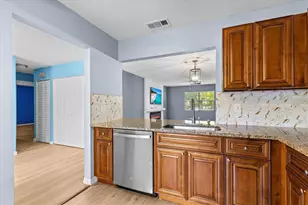 4045 Arrowwood Ct, Palm Harbor, FL 34684 - Photo 10
