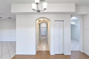 2259 Roanoke Springs Dr, Ruskin, FL 33570 - Photo 16