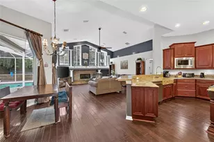 13020 Shadow Run Blvd, Riverview, FL 33569 - Photo 10