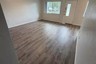 8402 111th St, Seminole, FL 33772 - Photo 22