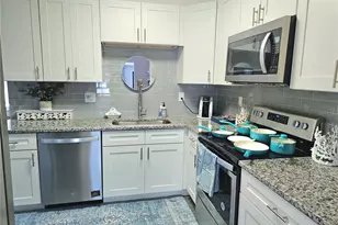 2035 28th Ave N, Saint Petersburg, FL 33713 - Photo 4