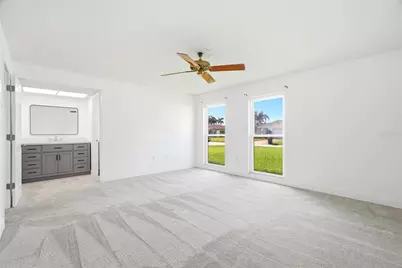 2022 Tanglewood Drive NE, Saint Petersburg, FL 33702 - Photo 18