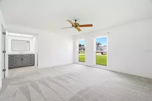 2022 Tanglewood Dr NE, Saint Petersburg, FL 33702 - Photo 18